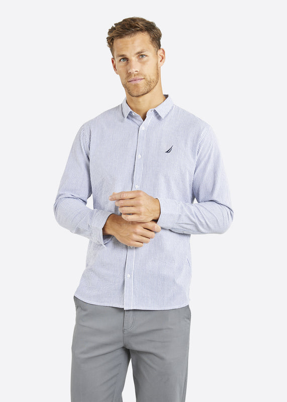 Nautica Men's Short-Sleeve Oxford Shirt, Seaspray, Small : :  Clothing, Shoes & Accessories