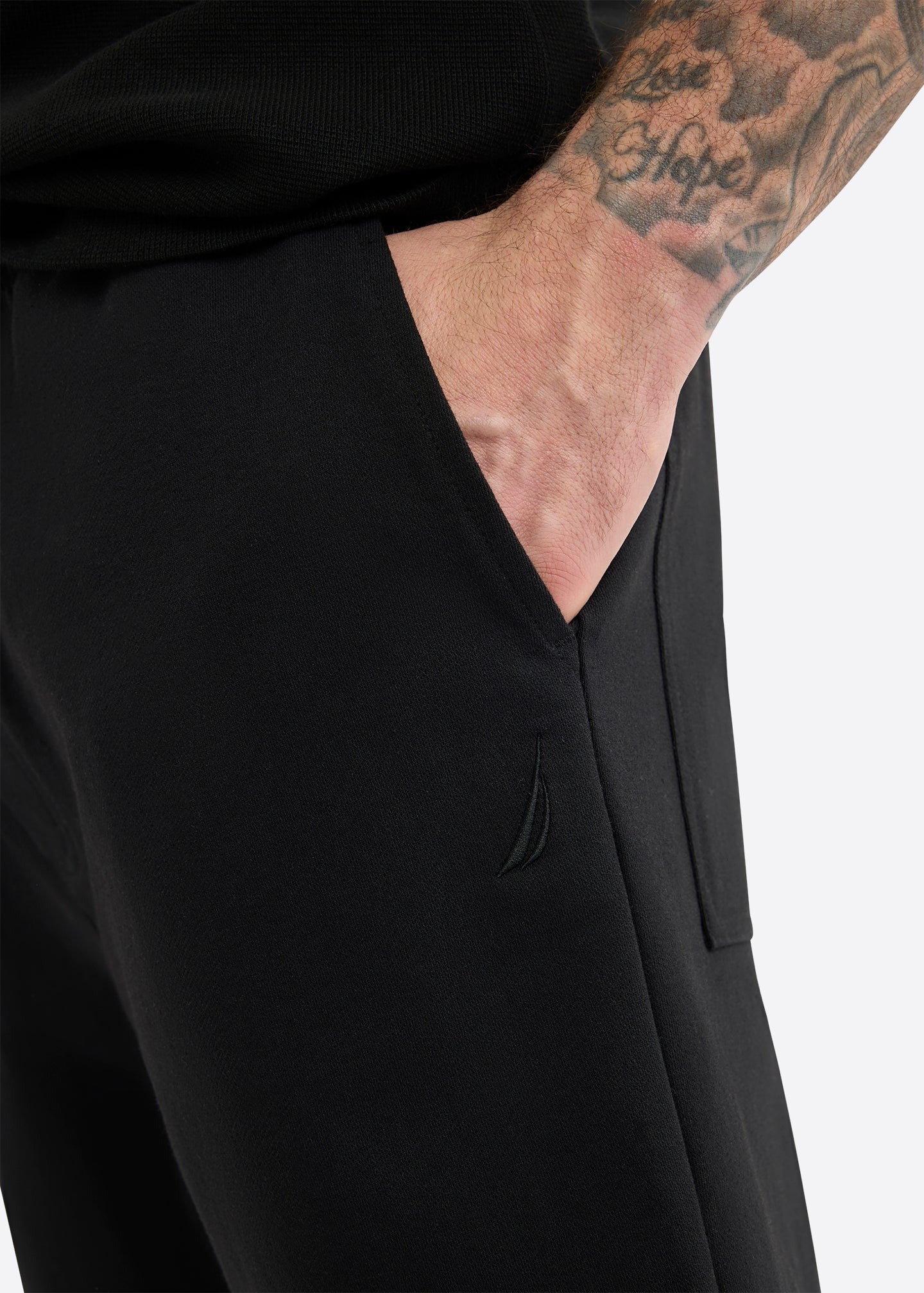 Nautica Stratton Short-Black-Detail